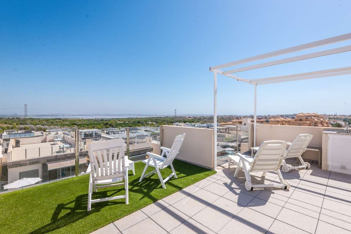 Villa met 3 Slaapkamers in Lomas de Cabo Roig, Orihuela Costa - Image 26
