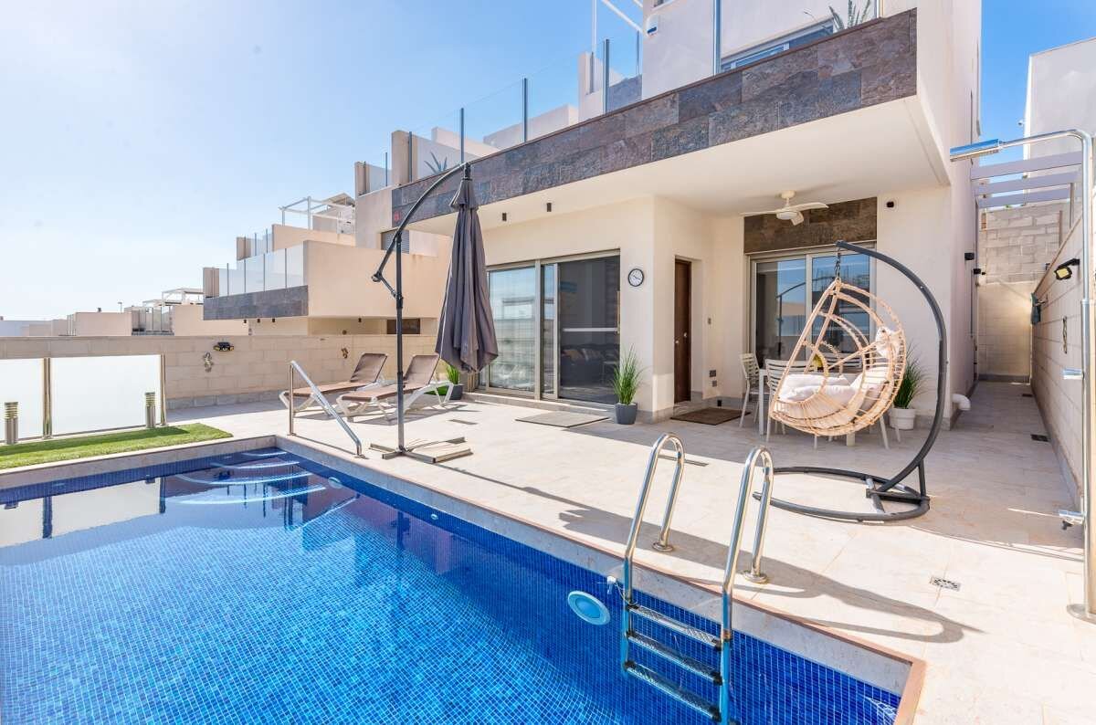 Villa met 3 Slaapkamers in Lomas de Cabo Roig, Orihuela Costa - Image 5