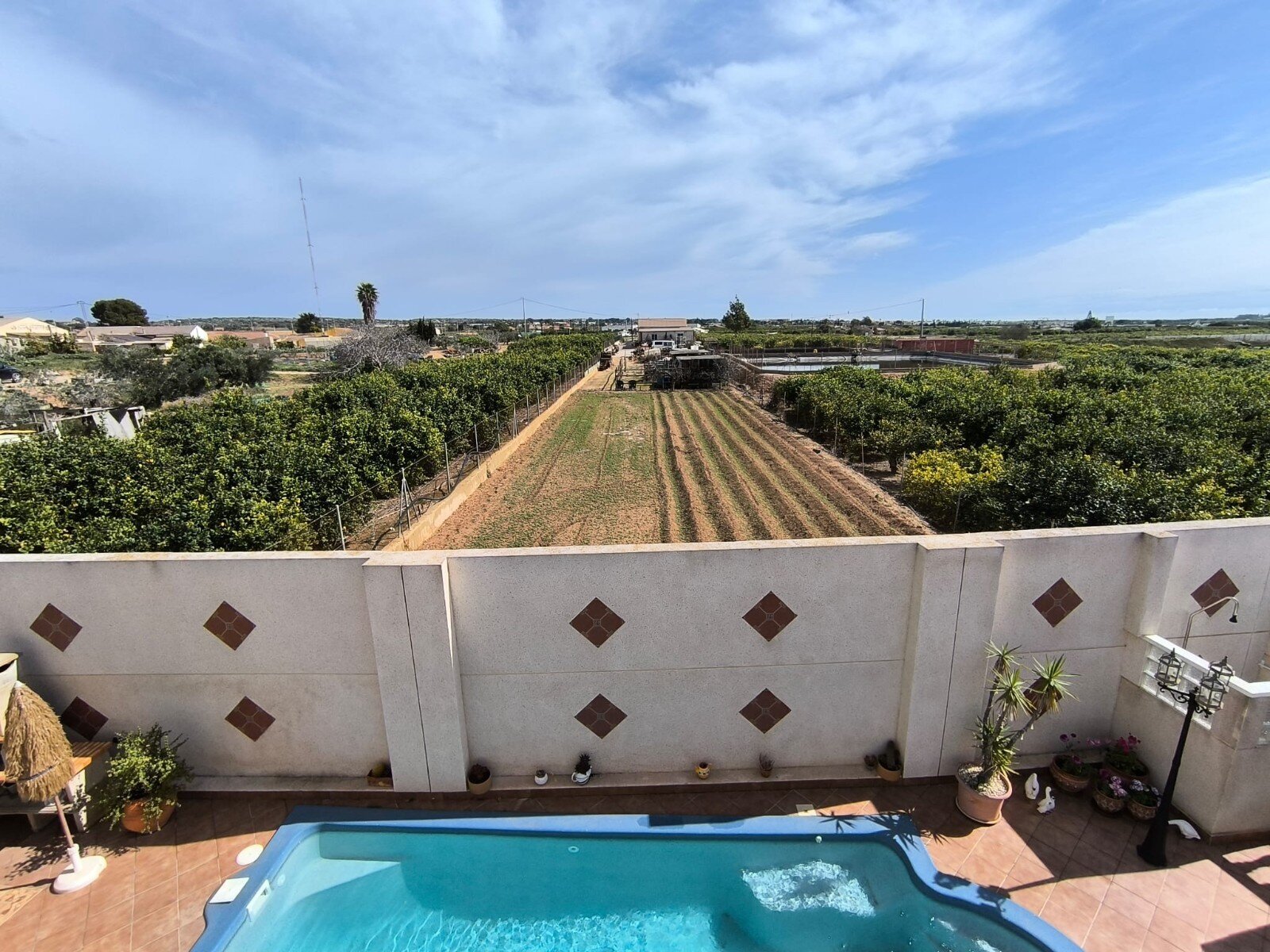 3-Bedroom Villa in Urbanizaciones, Guardamar del Segura - Image 2