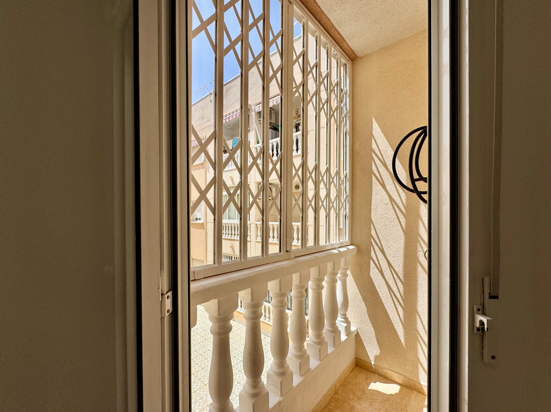 2-Bedroom Apartment in Torrevieja - Image 24
