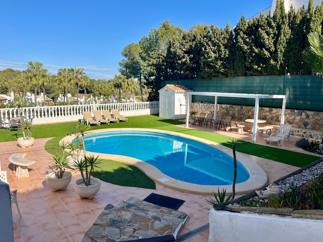 4-Bedroom Villa in Villamartin, Orihuela Costa - Image 2
