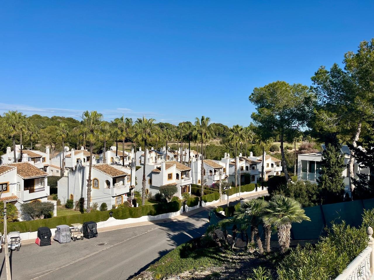 4-Bedroom Villa in Villamartin, Orihuela Costa - Image 6