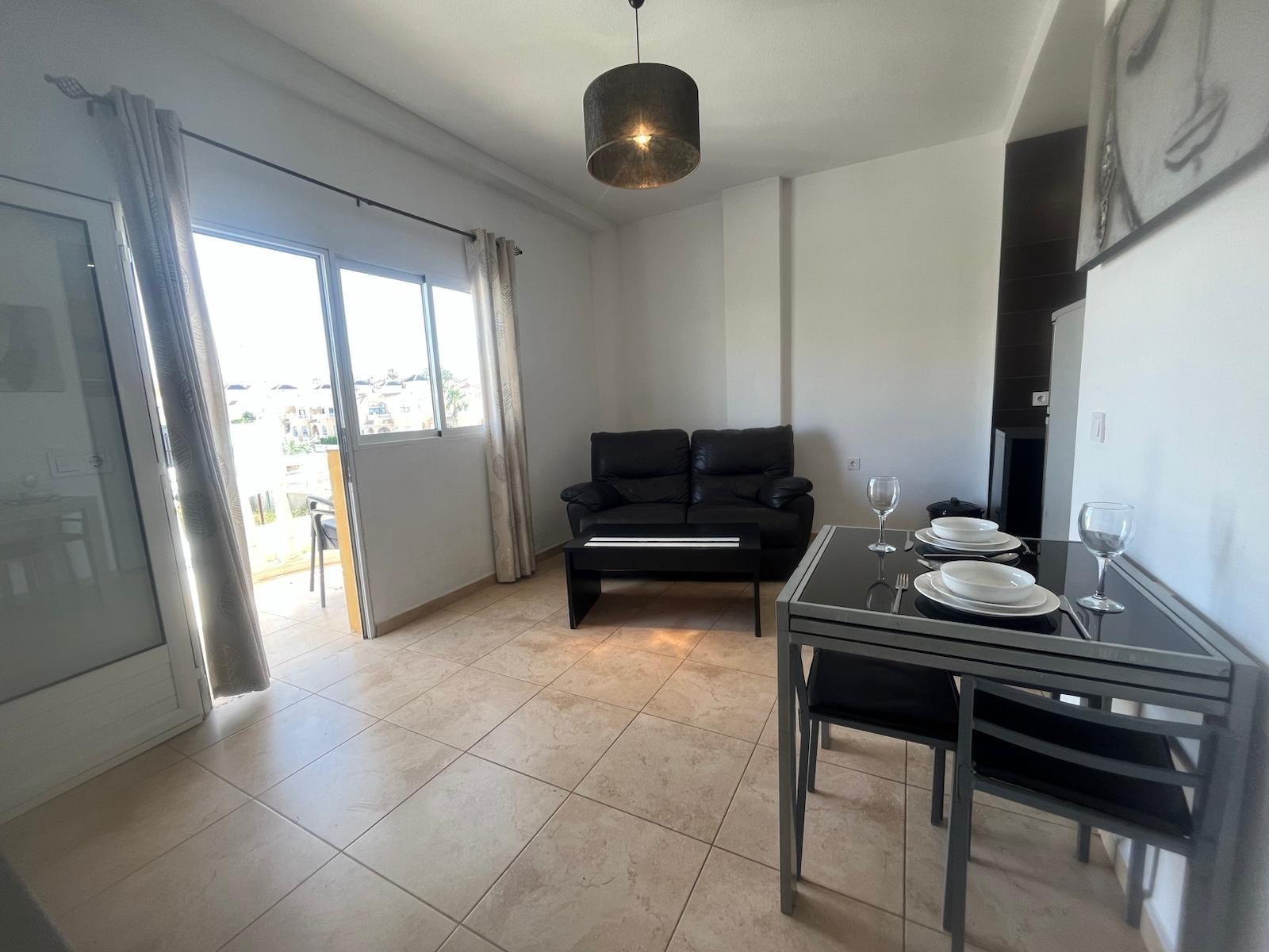 2-Bedroom Apartment in Las Filipinas, Orihuela Costa - Image 11