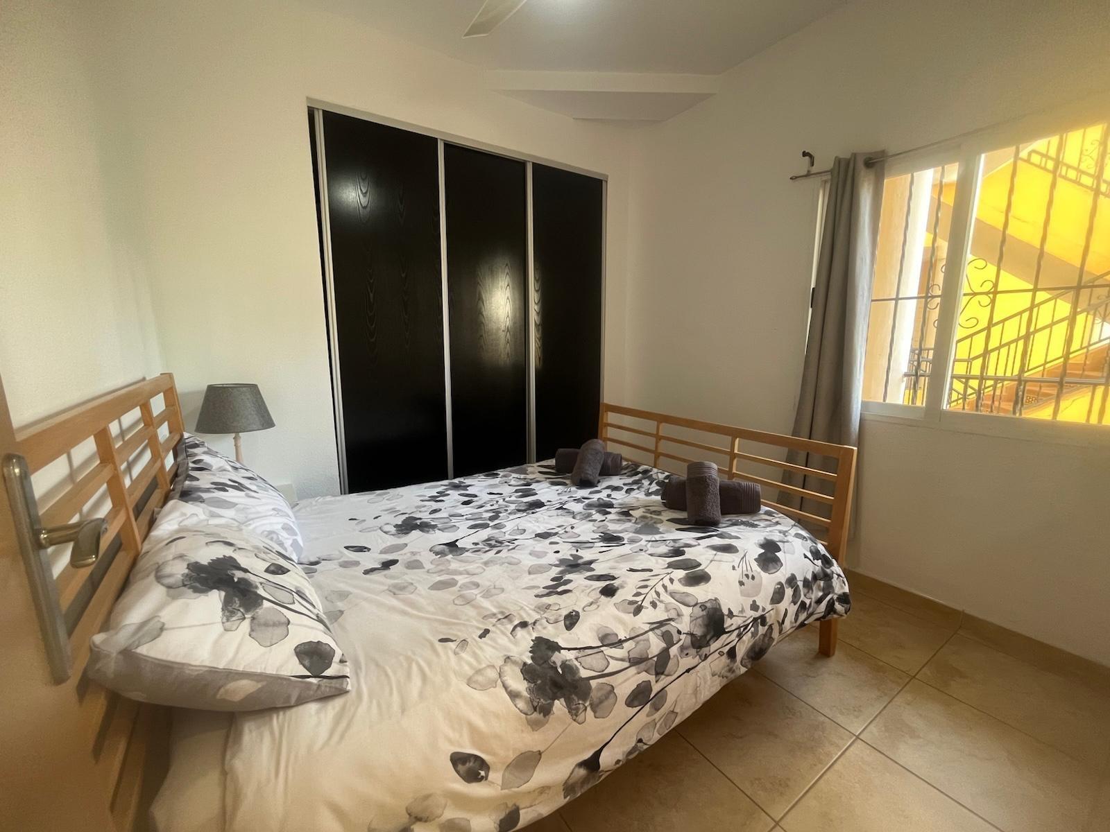 2-Bedroom Apartment in Las Filipinas, Orihuela Costa - Image 8