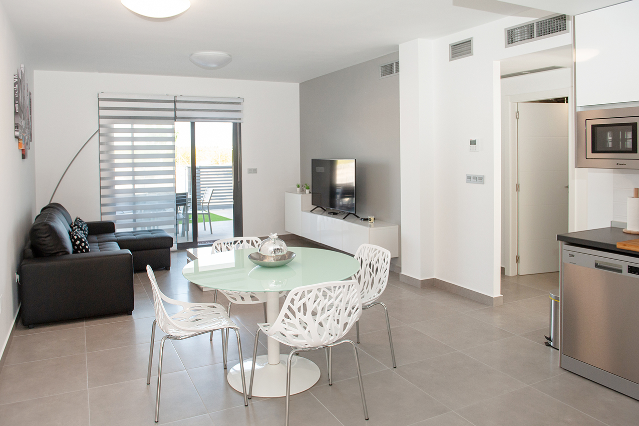 2-Bedroom Apartment in Pilar de la Horadada - Image 4