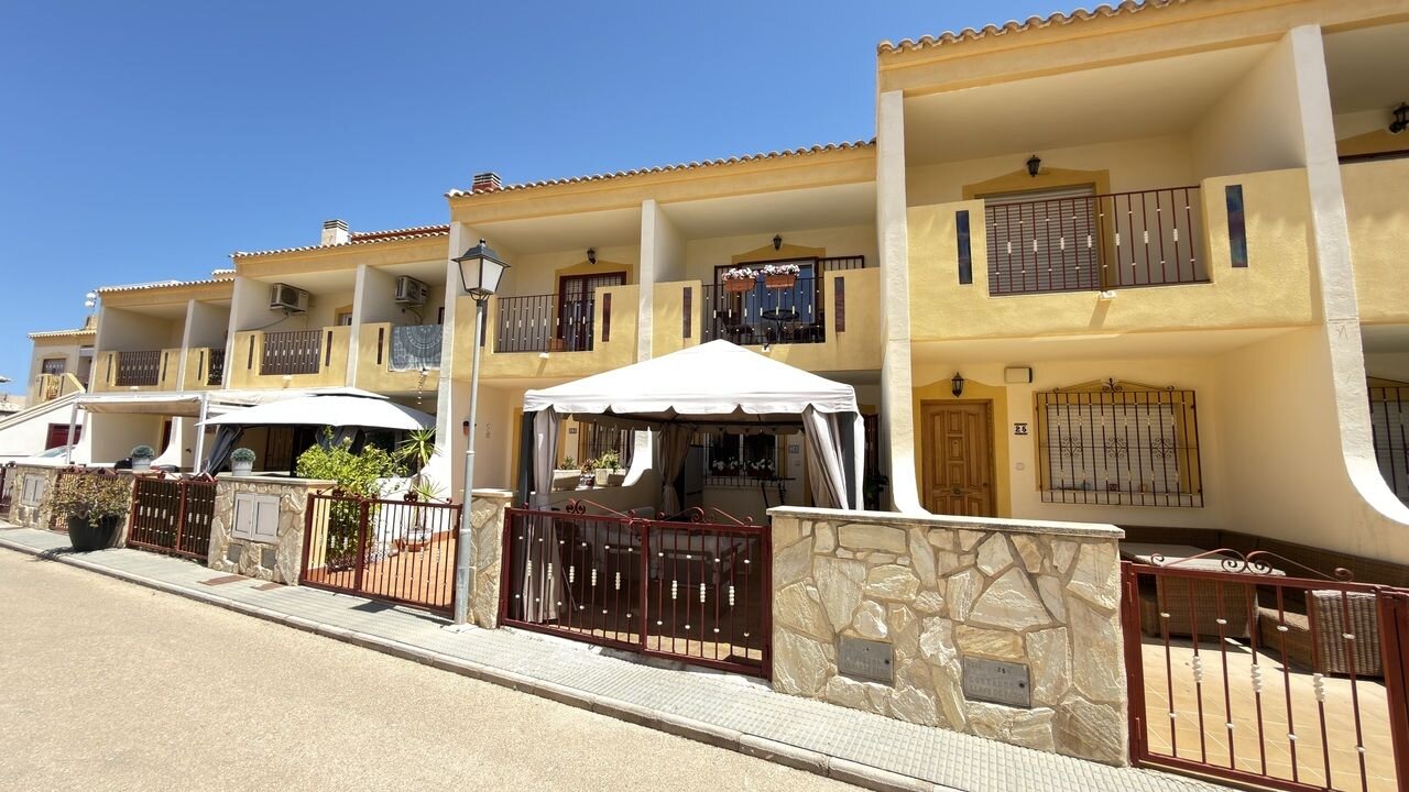 3-Zimmer Haus in La Zenia, Orihuela Costa - Image 1