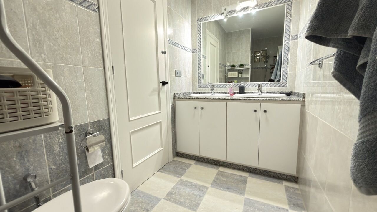 3-Zimmer Haus in La Zenia, Orihuela Costa - Image 29