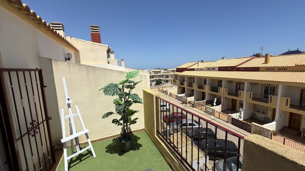 3-Zimmer Haus in La Zenia, Orihuela Costa - Image 41