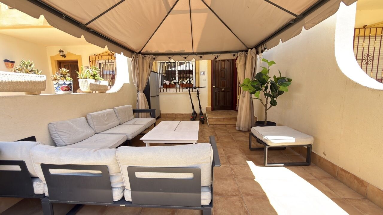 3-Zimmer Haus in La Zenia, Orihuela Costa - Image 5