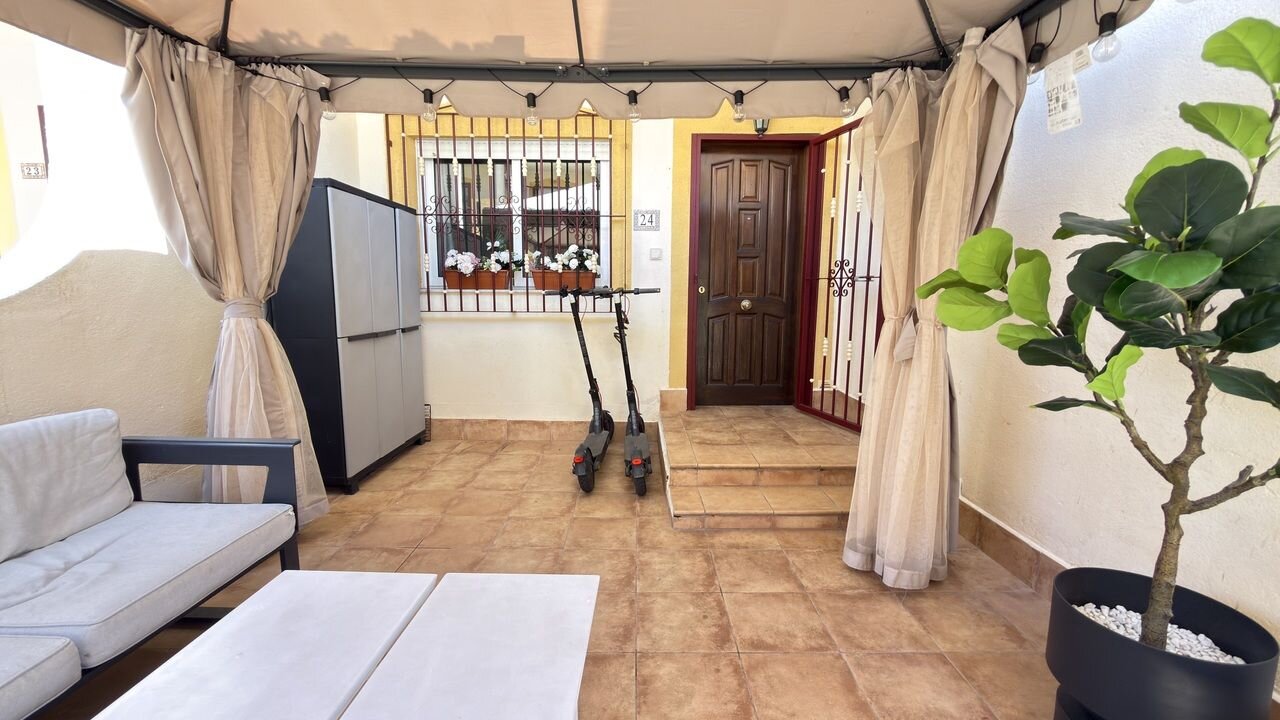 3-Zimmer Haus in La Zenia, Orihuela Costa - Image 6
