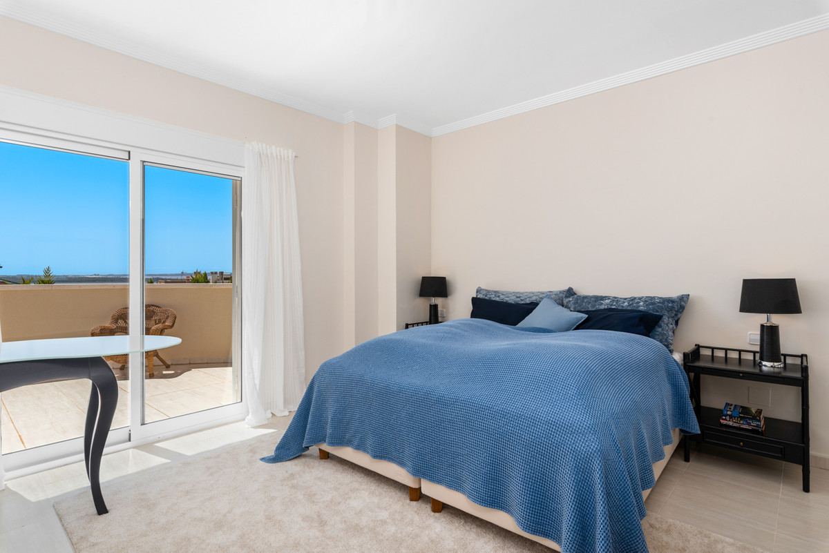 4-Bedroom Detached House in Ciudad Quesada, Rojales | Sun... - Image 22