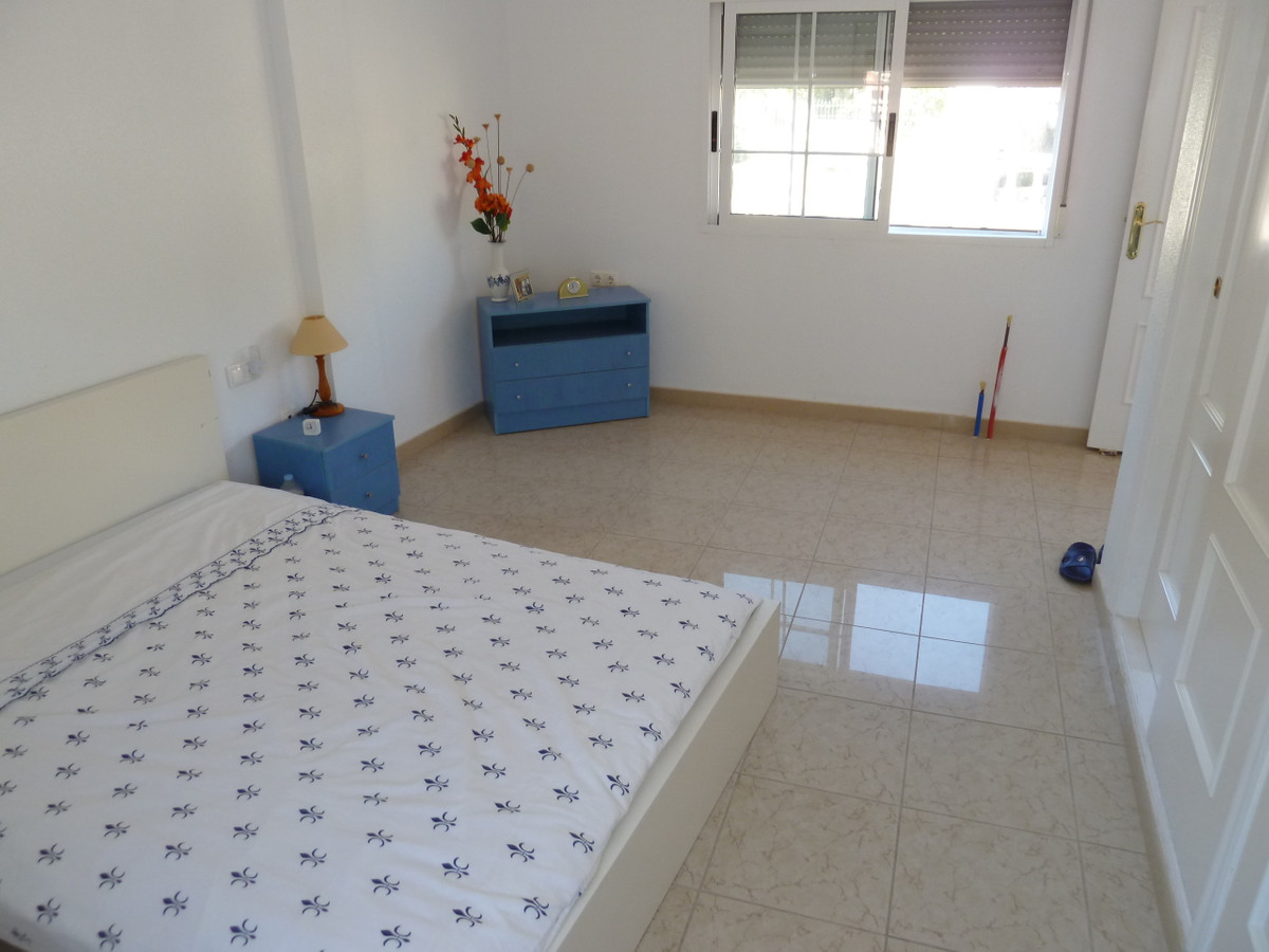 3-Bedroom Semi-Detached House in Rojales | Sunny Casas -... - Image 10