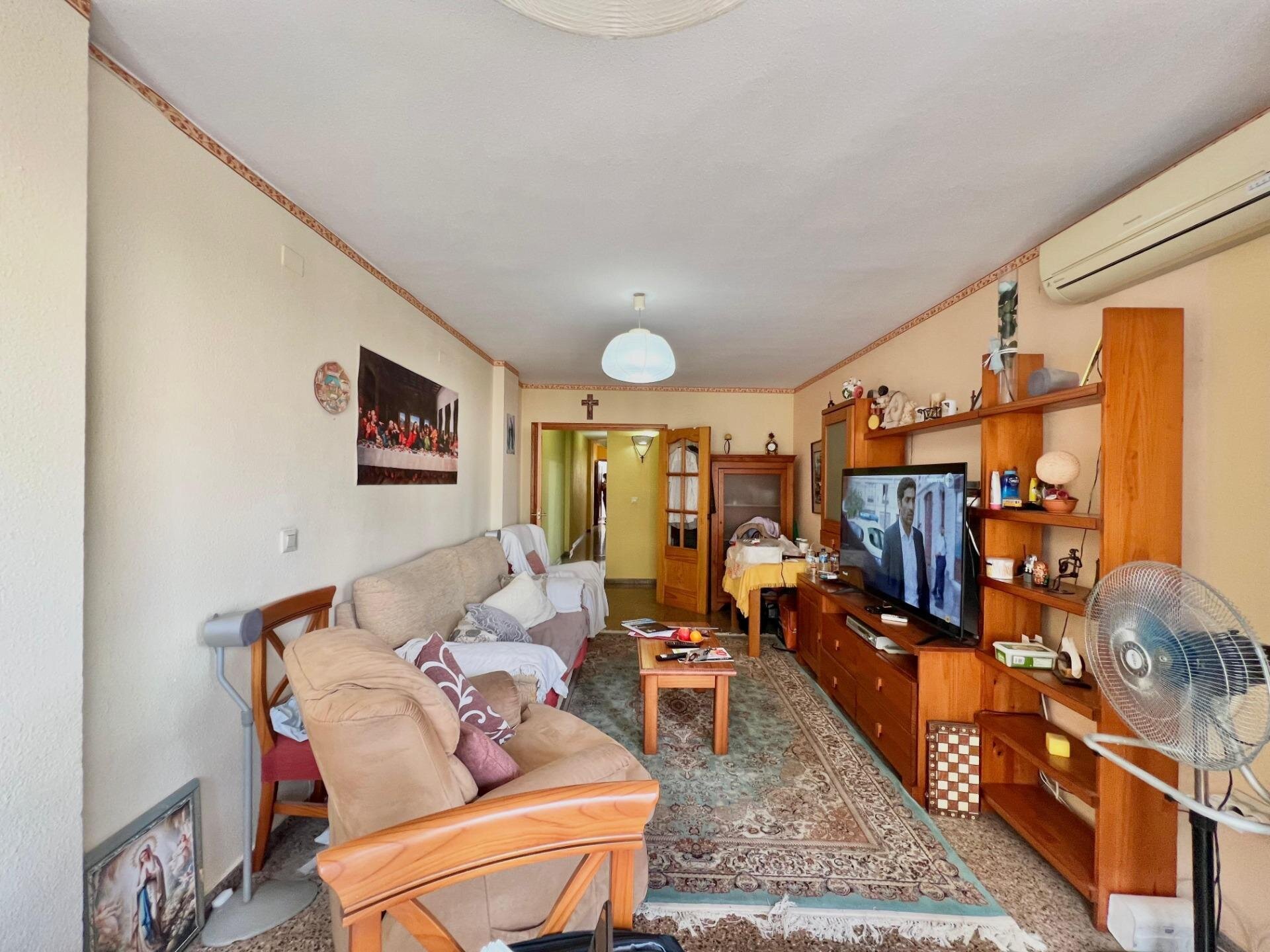 4-Bedroom Apartment in Centro, Torrevieja - Image 15