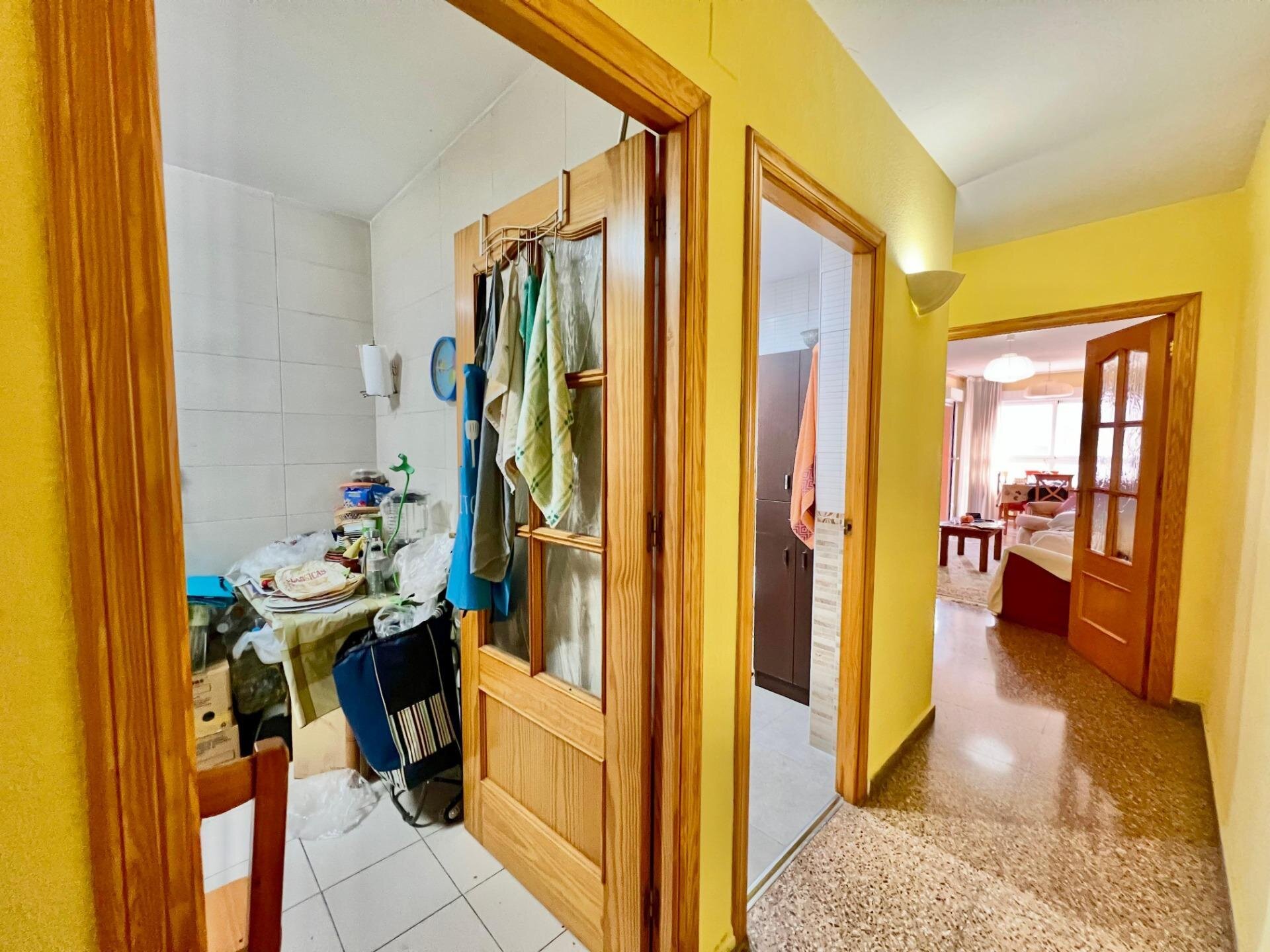 4-Bedroom Apartment in Centro, Torrevieja - Image 30