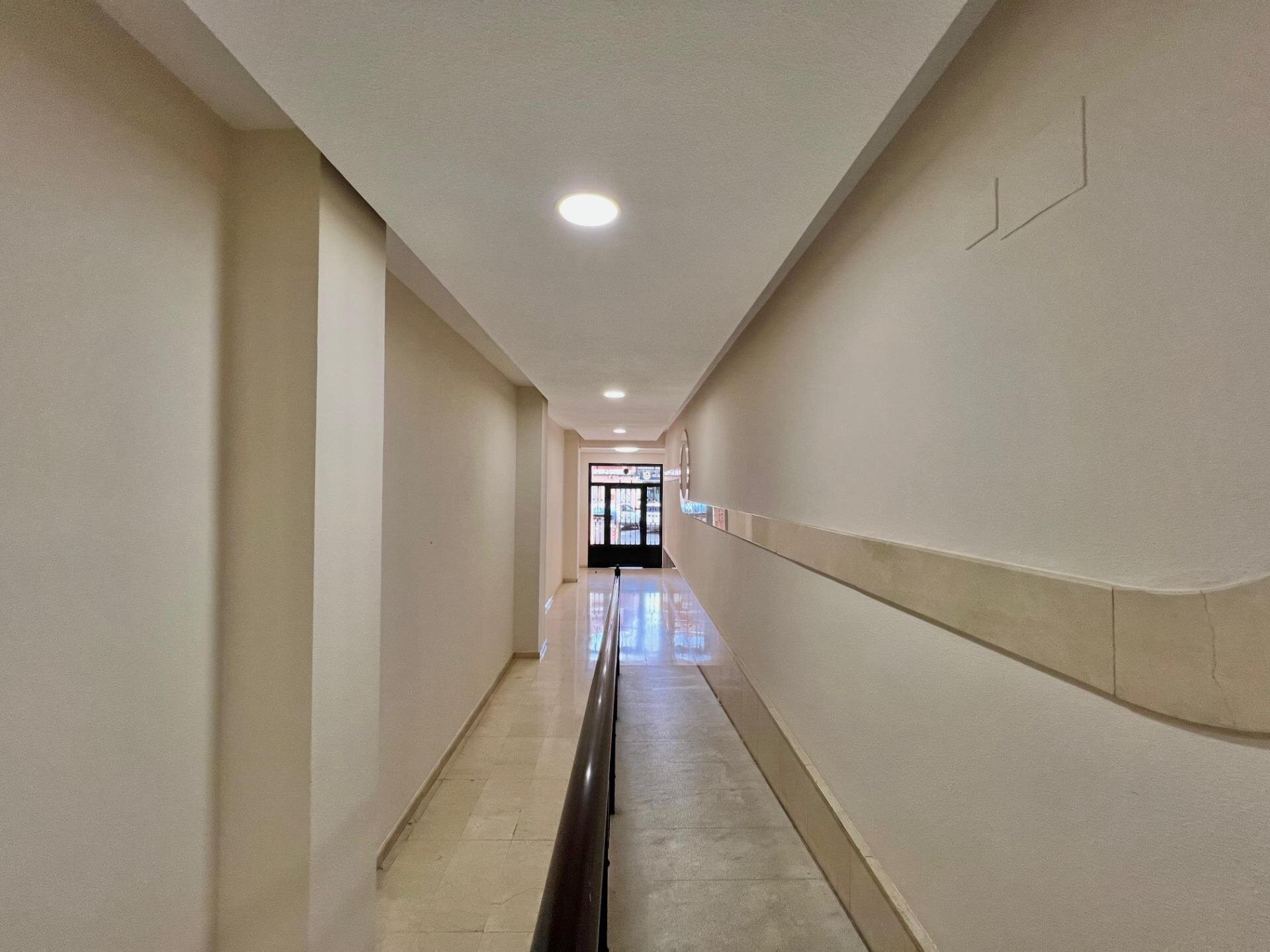 4-Bedroom Apartment in Centro, Torrevieja - Image 5