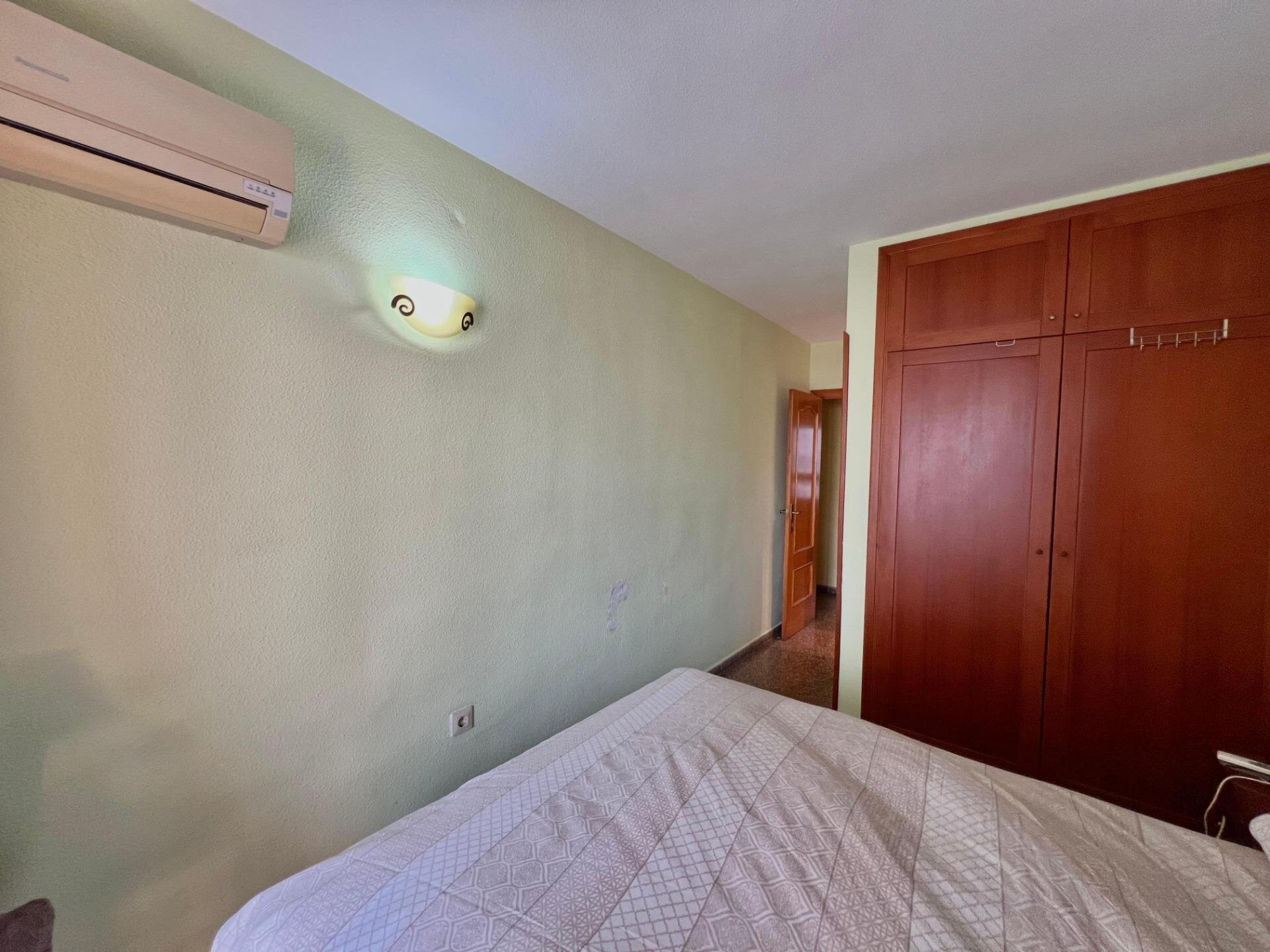 4-Bedroom Apartment in Centro, Torrevieja - Image 8