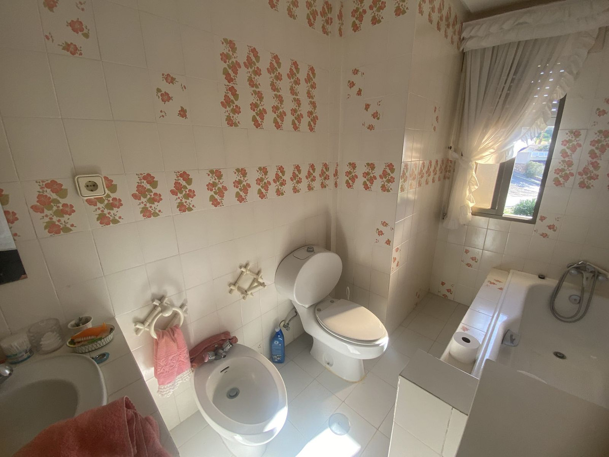 5-Bedroom Townhouse in Isla Plana, Cartagena | Sunny Casa... - Image 14