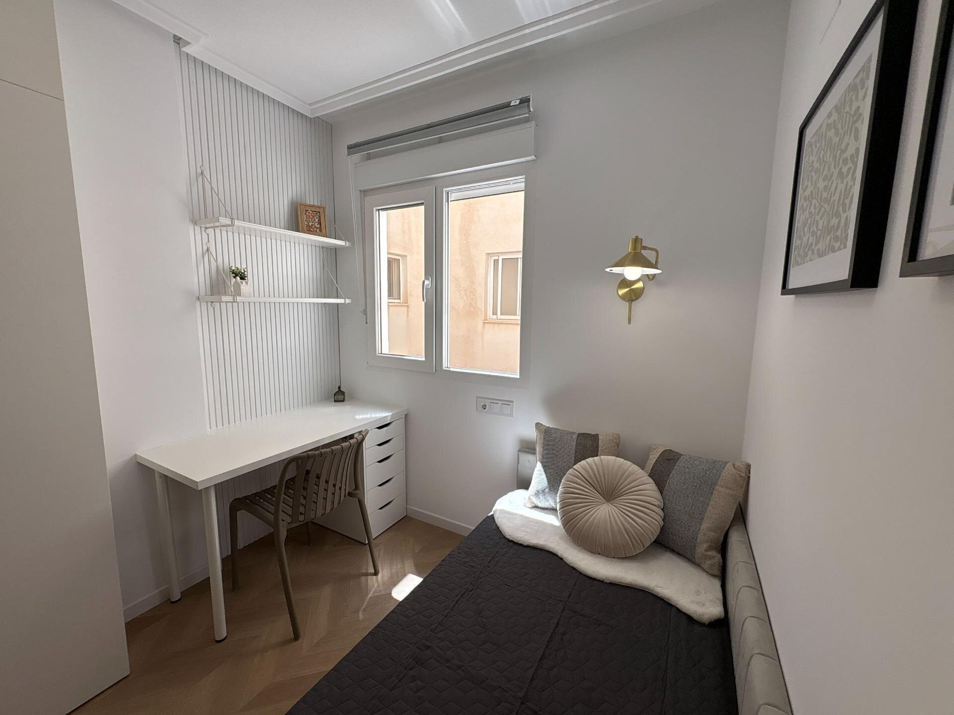 2-Bedroom Apartment in Estacion de Autobuses, Torrevieja - Image 19