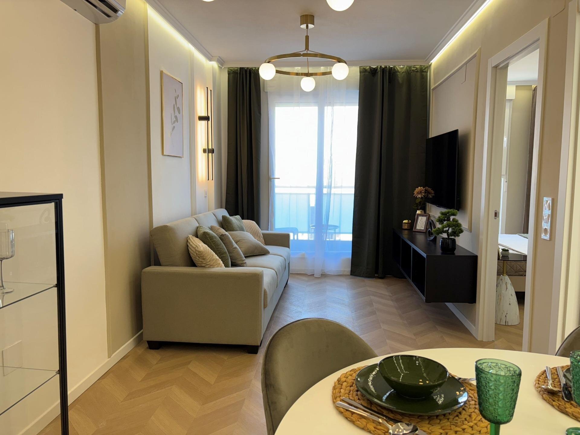 2-Bedroom Apartment in Estacion de Autobuses, Torrevieja - Image 2