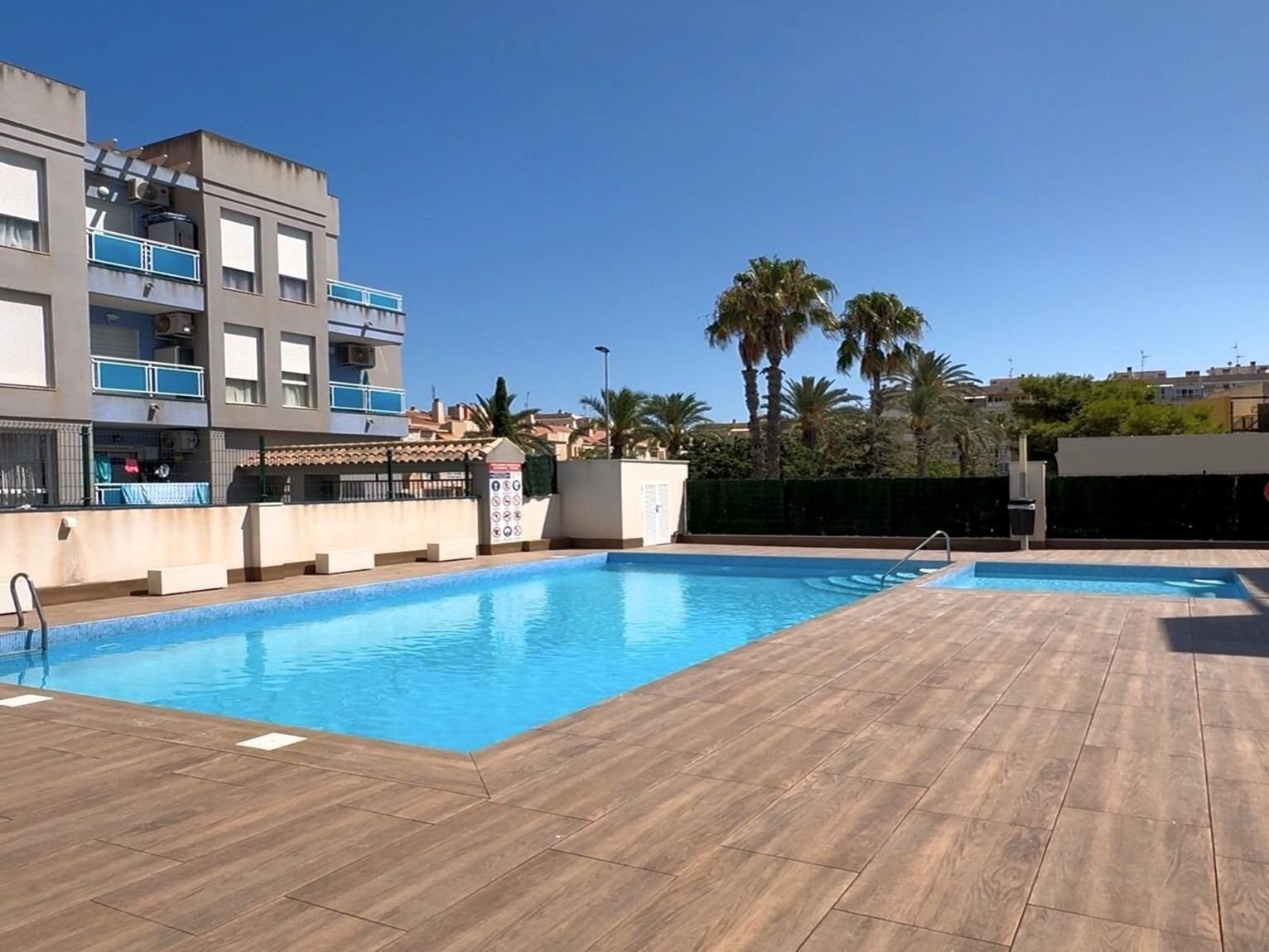 2-Bedroom Apartment in Estacion de Autobuses, Torrevieja - Image 28