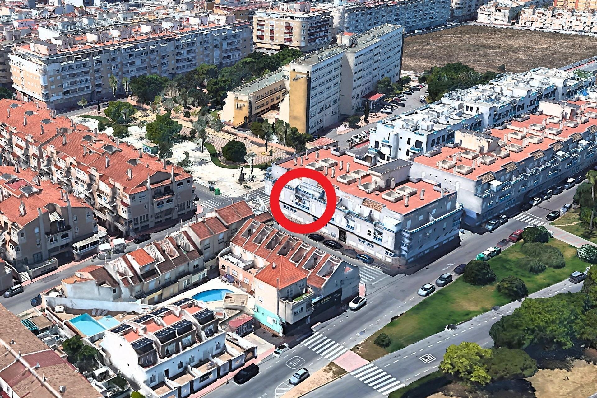 2-Bedroom Apartment in Estacion de Autobuses, Torrevieja - Image 35