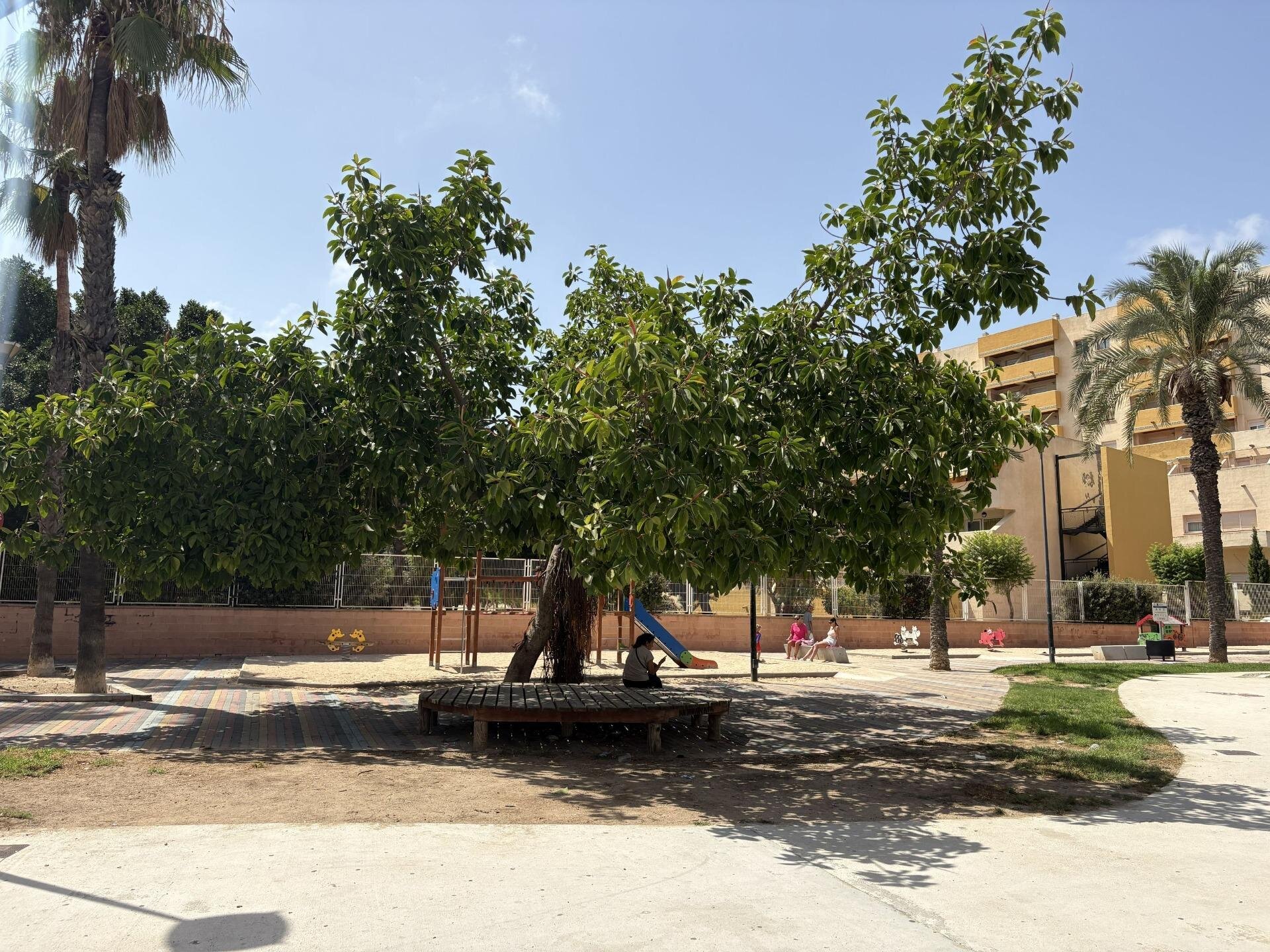 2-Bedroom Apartment in Estacion de Autobuses, Torrevieja - Image 39