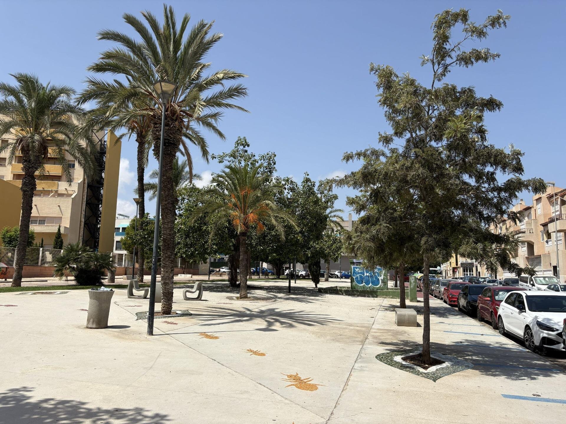 2-Bedroom Apartment in Estacion de Autobuses, Torrevieja - Image 40