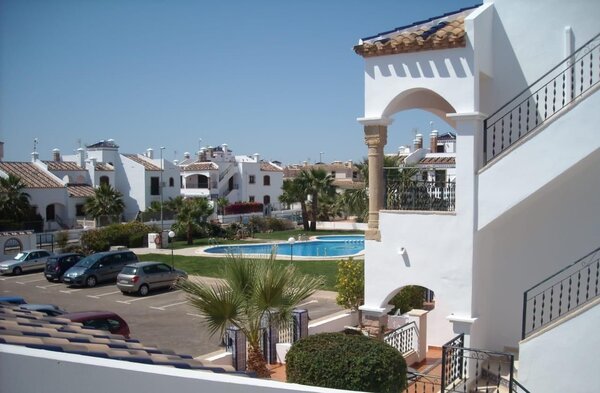 Casa de 2 Dormitorios en Pau 8, Orihuela Costa