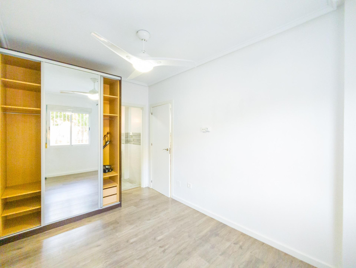 3-Bedroom Ground Floor Apartment in  Torrevieja | Sunny C... - Image 10