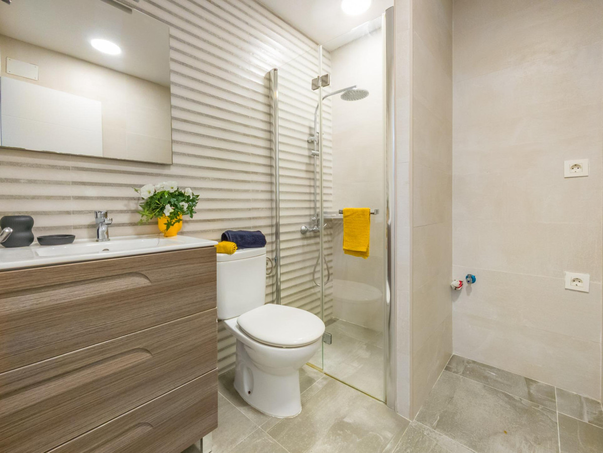 3-Bedroom Ground Floor Apartment in  Torrevieja | Sunny C... - Image 12