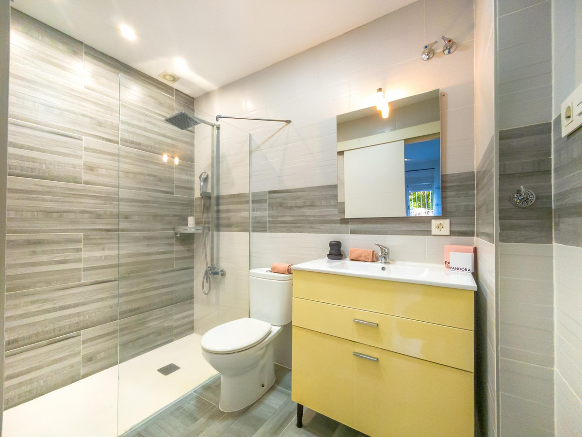 3-Bedroom Ground Floor Apartment in  Torrevieja | Sunny C... - Image 15