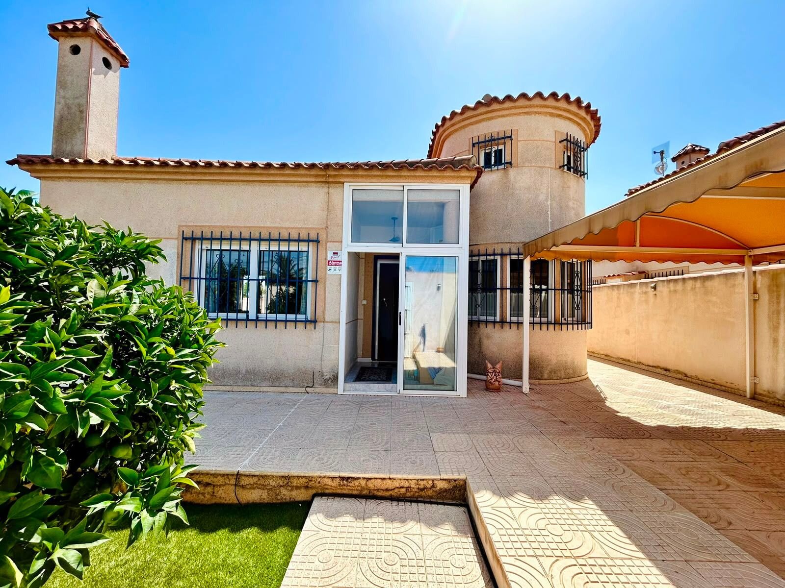 3-Bedroom Villa in La Siesta - El Salado - Torreta, Torrevieja - Image 1