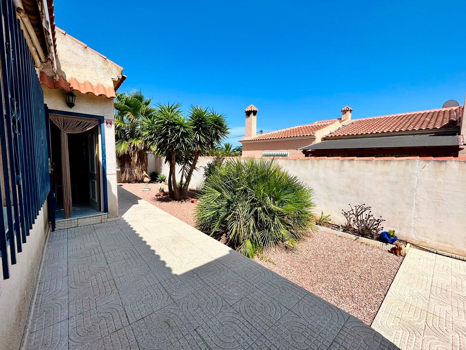 3-Bedroom Villa in La Siesta - El Salado - Torreta, Torrevieja - Image 23