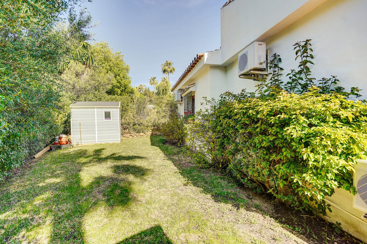 4-Bedroom Villa in  Marbella | Sunny Casas - Costa Blanca... - Image 24