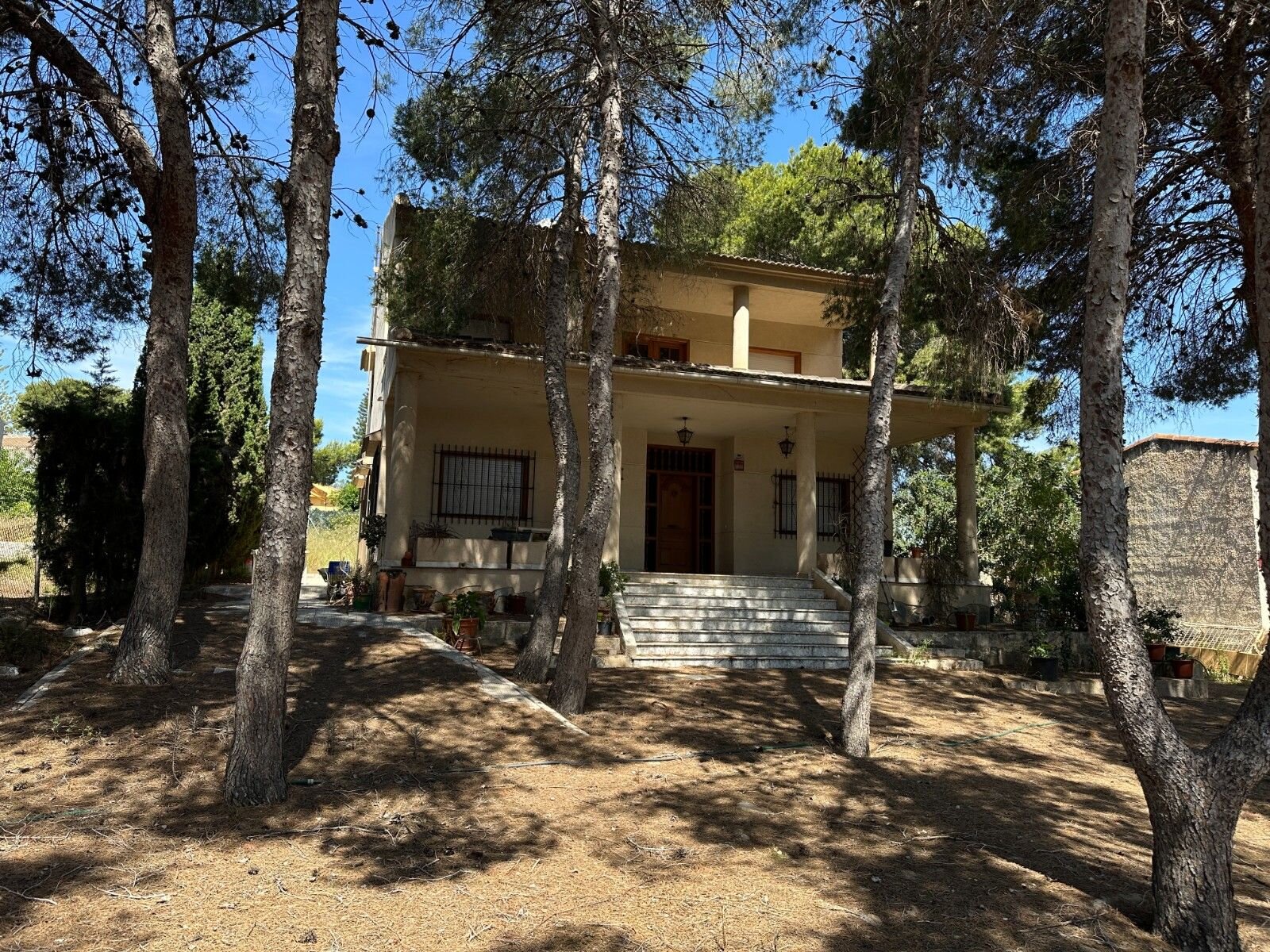 8-Bedroom Villa in La Siesta, Torrevieja - Image 2