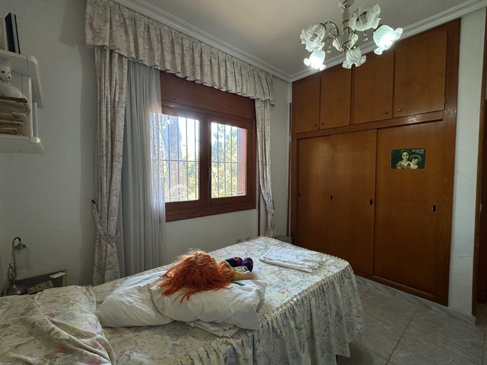 8-Bedroom Villa in La Siesta, Torrevieja - Image 27