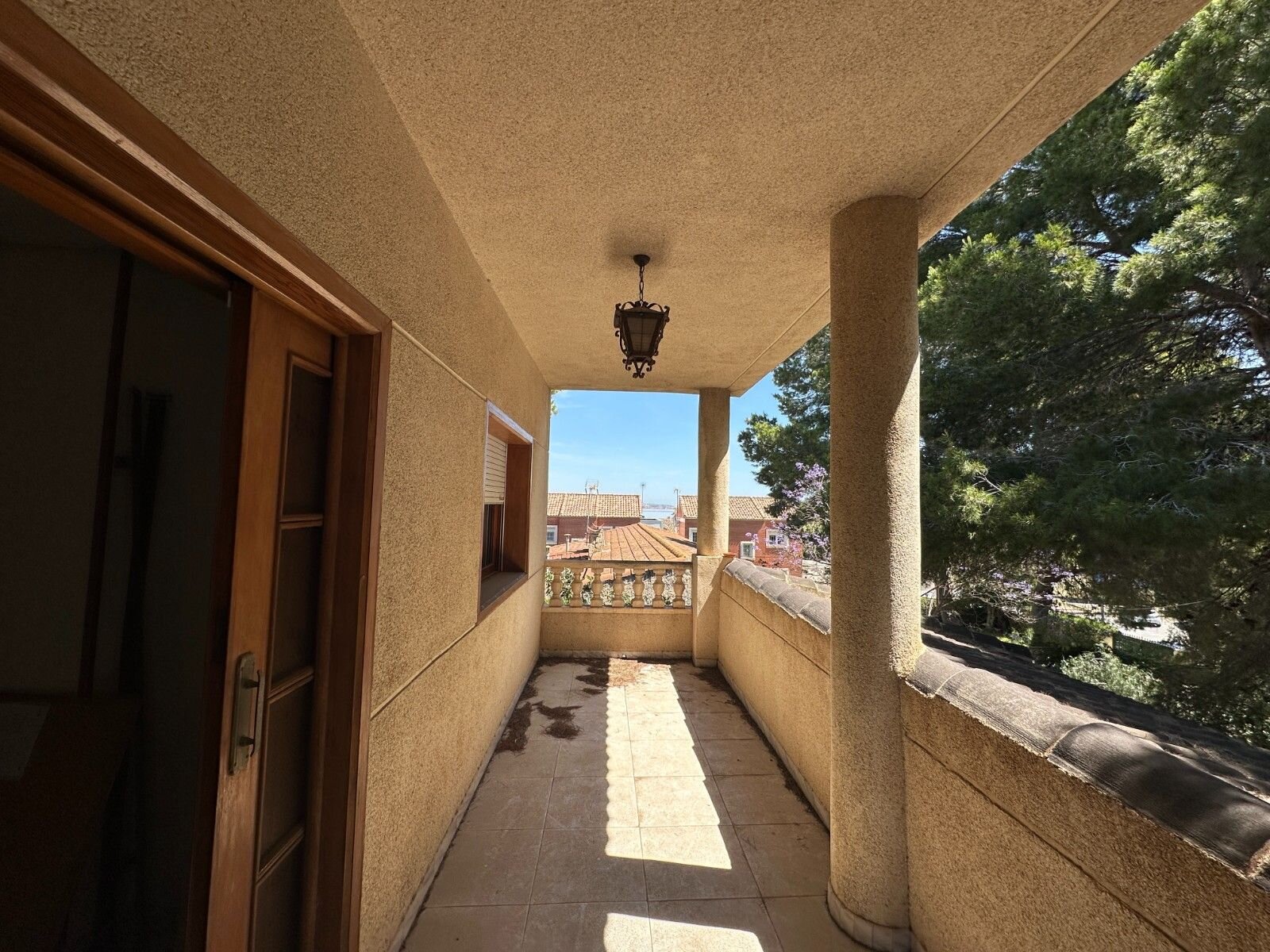 8-Bedroom Villa in La Siesta, Torrevieja - Image 39