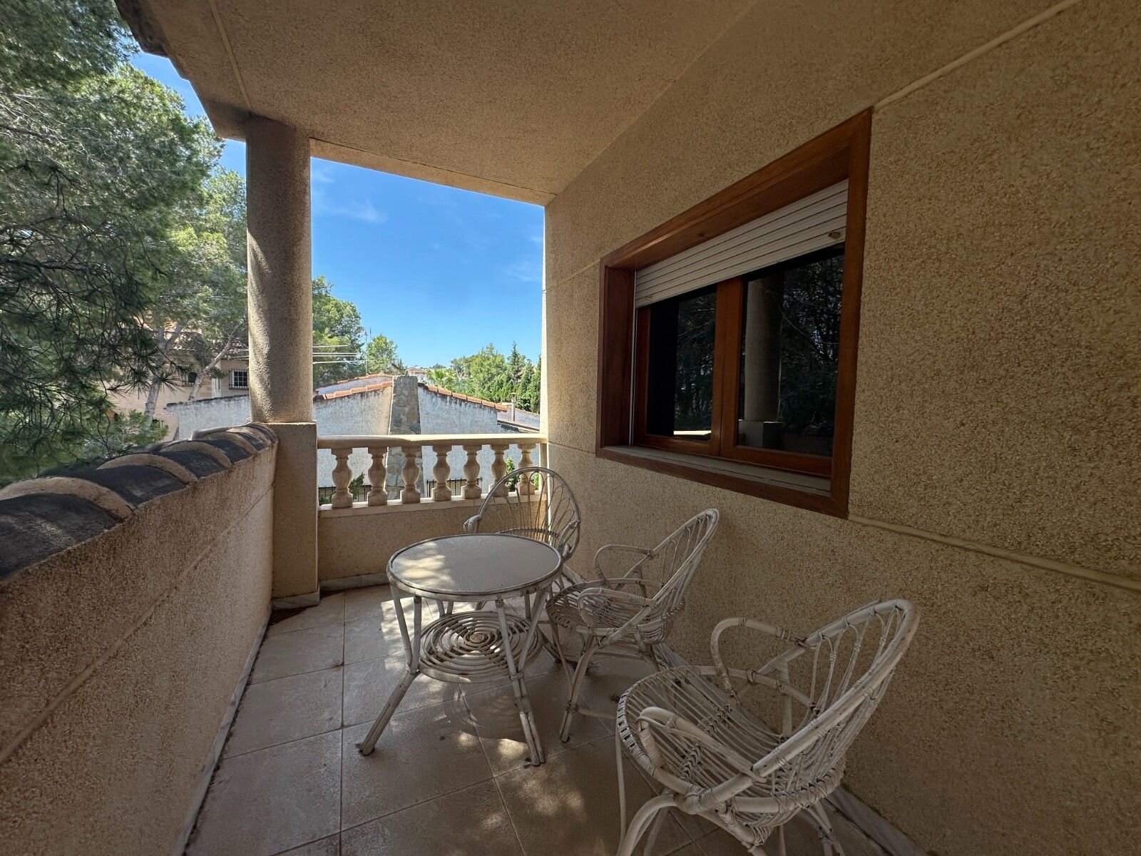 8-Bedroom Villa in La Siesta, Torrevieja - Image 40