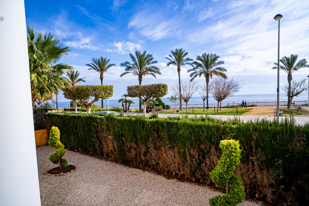 1-Bedroom Middle Floor Apartment in Villajoyosa | Sunny ... - Image 1