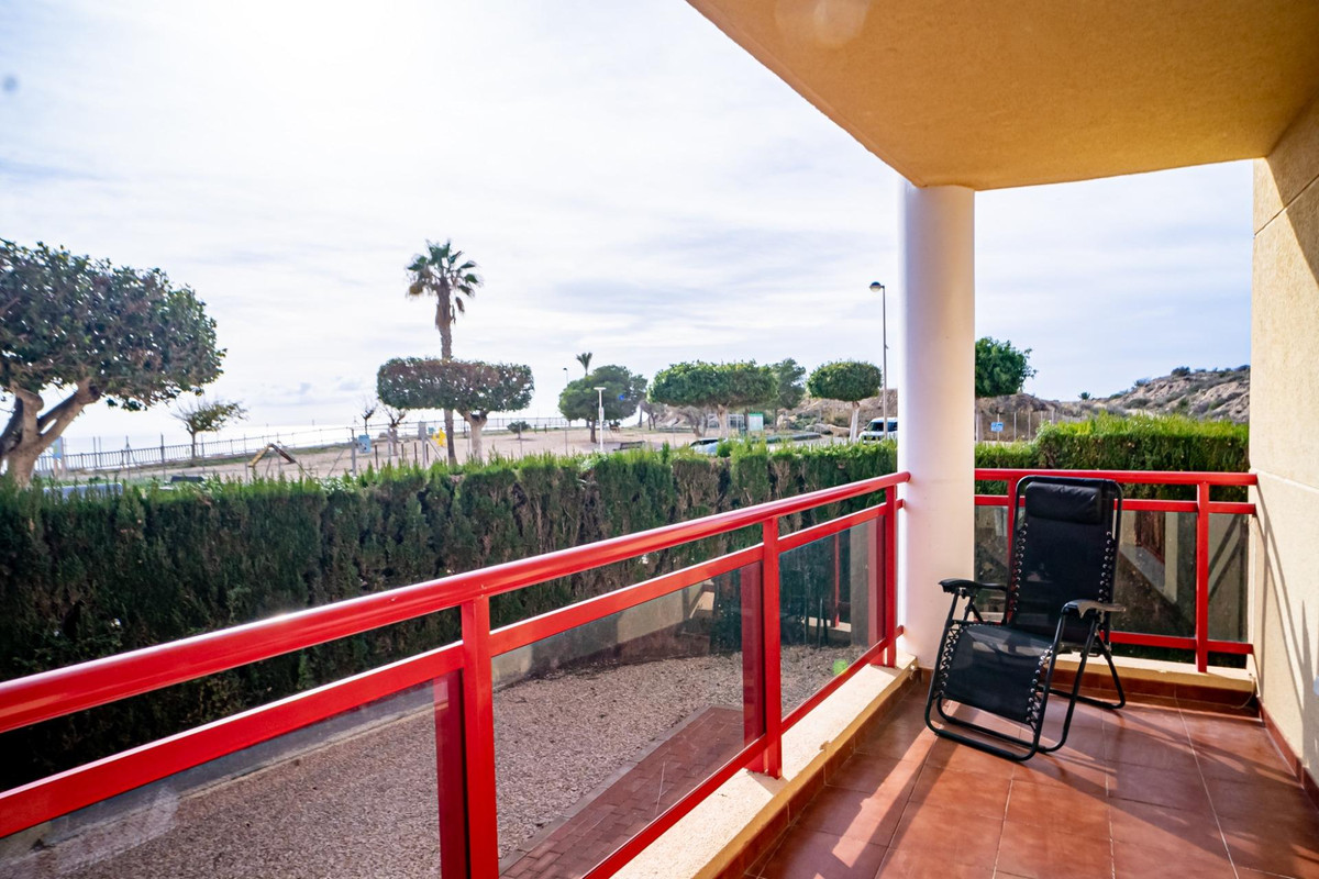 1-Bedroom Middle Floor Apartment in Villajoyosa | Sunny ... - Image 3