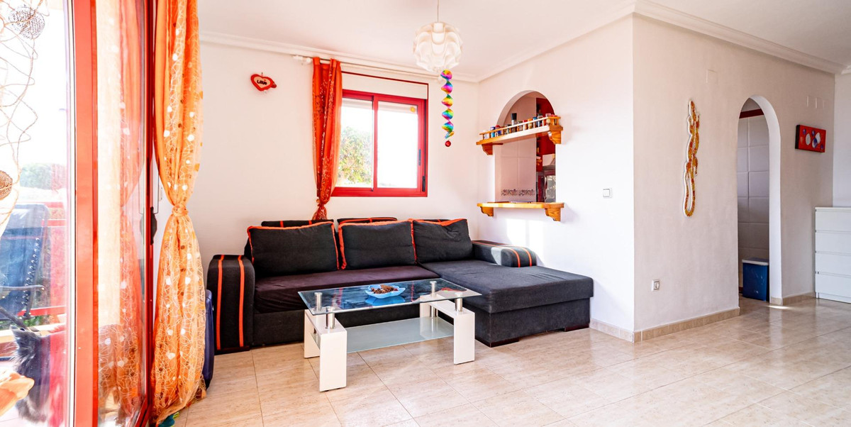 1-Bedroom Middle Floor Apartment in Villajoyosa | Sunny ... - Image 5