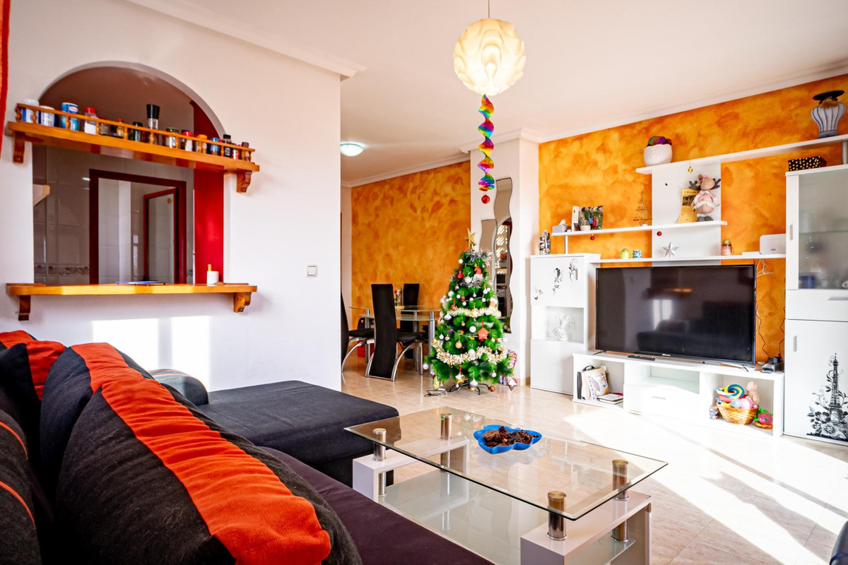 1-Bedroom Middle Floor Apartment in Villajoyosa | Sunny ... - Image 9