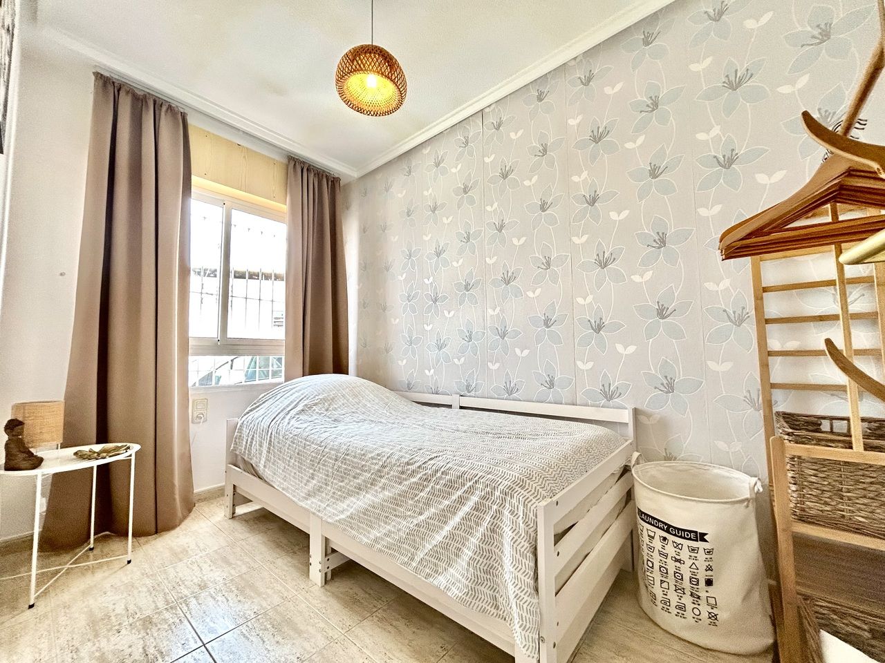 Mieszkanie z 2 Sypialniami w Centro, Torrevieja - Image 13