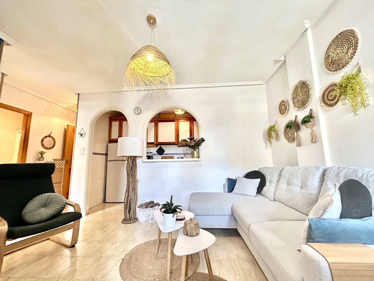 Mieszkanie z 2 Sypialniami w Centro, Torrevieja - Image 3