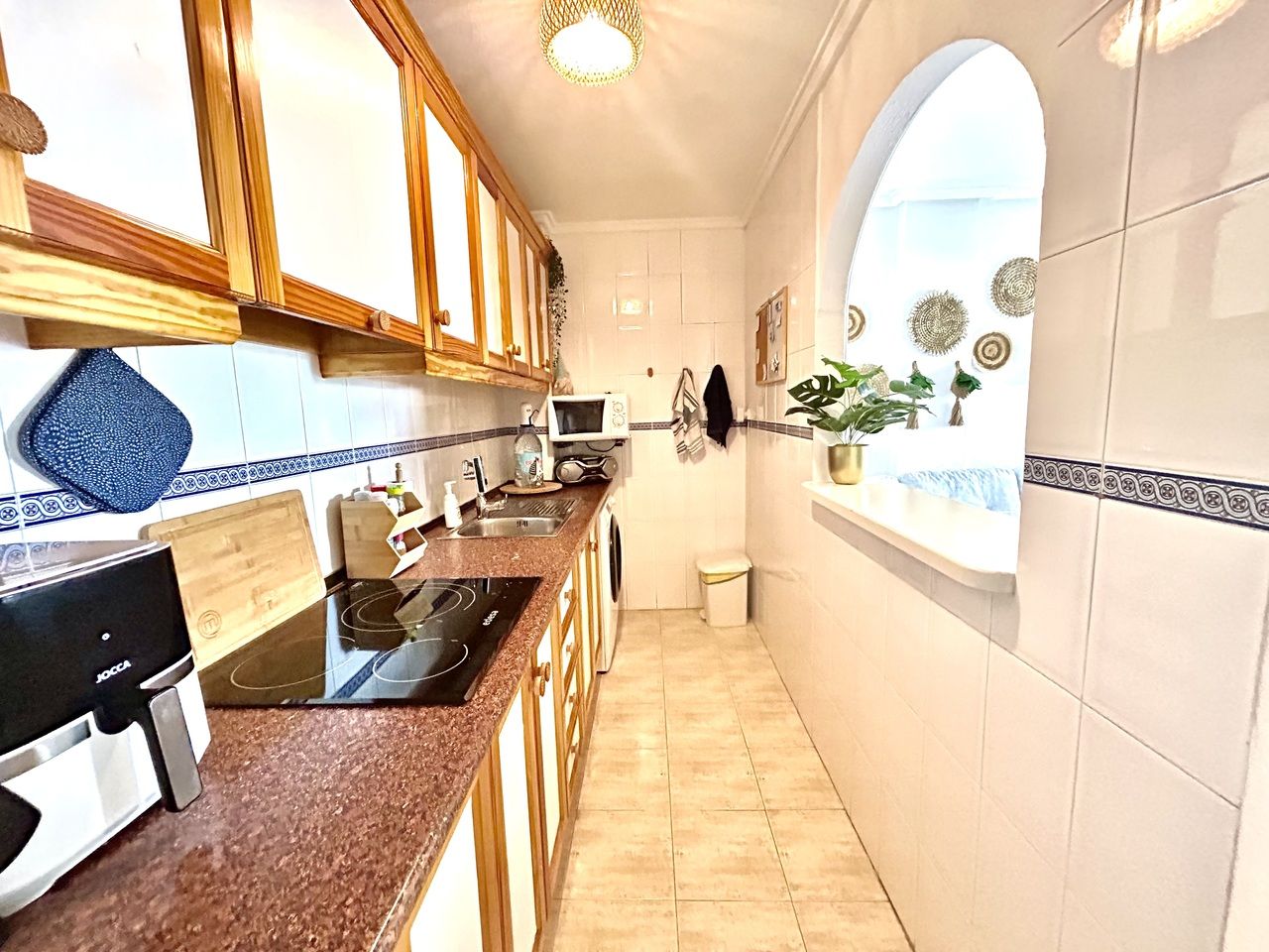 Mieszkanie z 2 Sypialniami w Centro, Torrevieja - Image 9