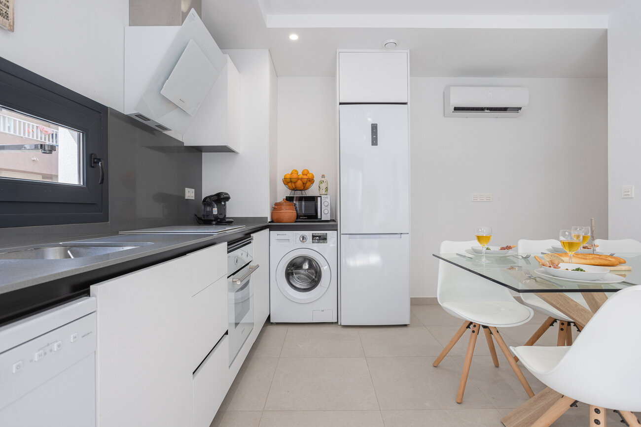 2-Bedroom Apartment in Lo Pagan - Image 10