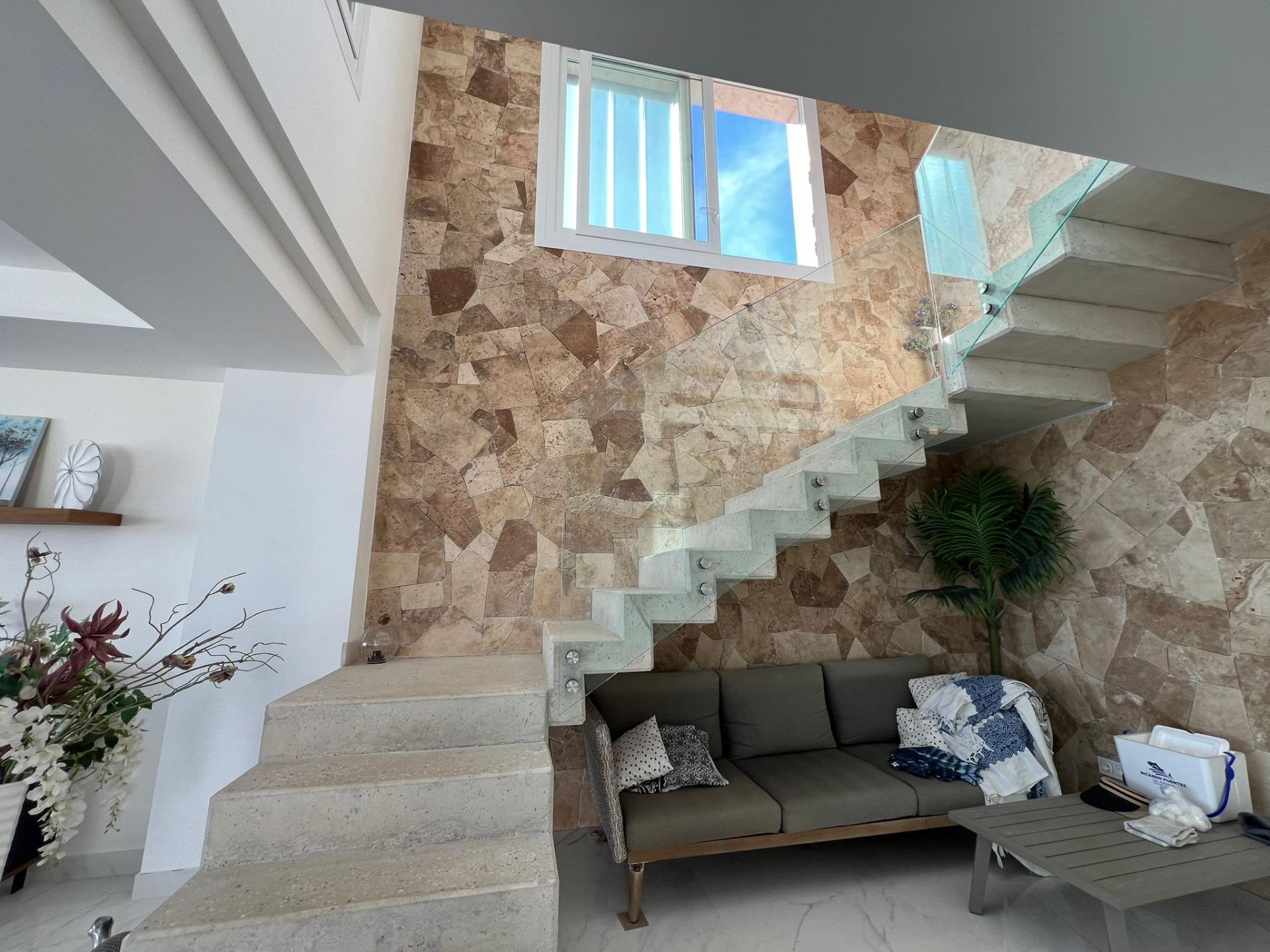 Villa de 5 Dormitorios en Los Europeos, Torrevieja - Image 17