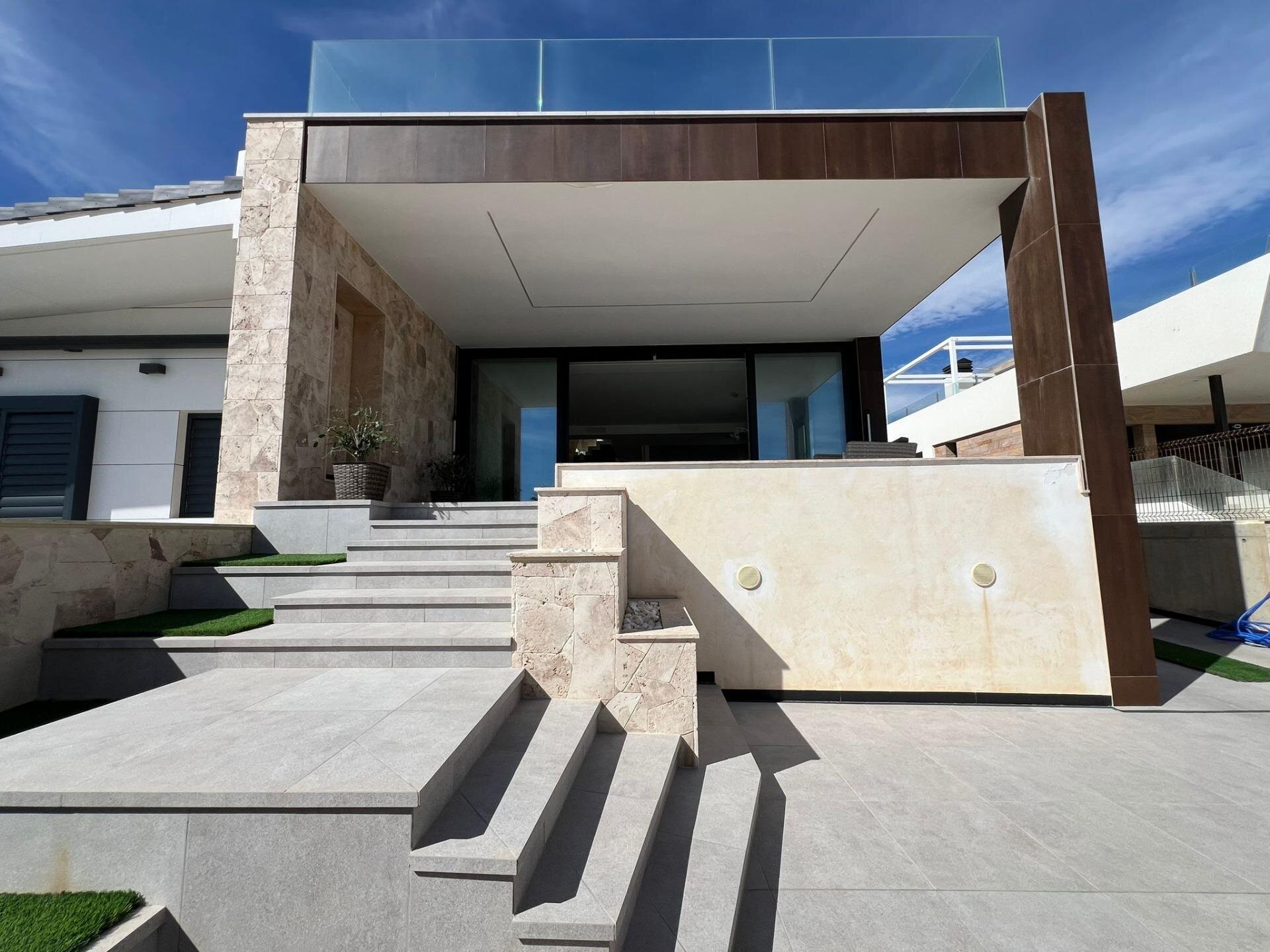 Villa de 5 Chambres à, Torrevieja - Image 2