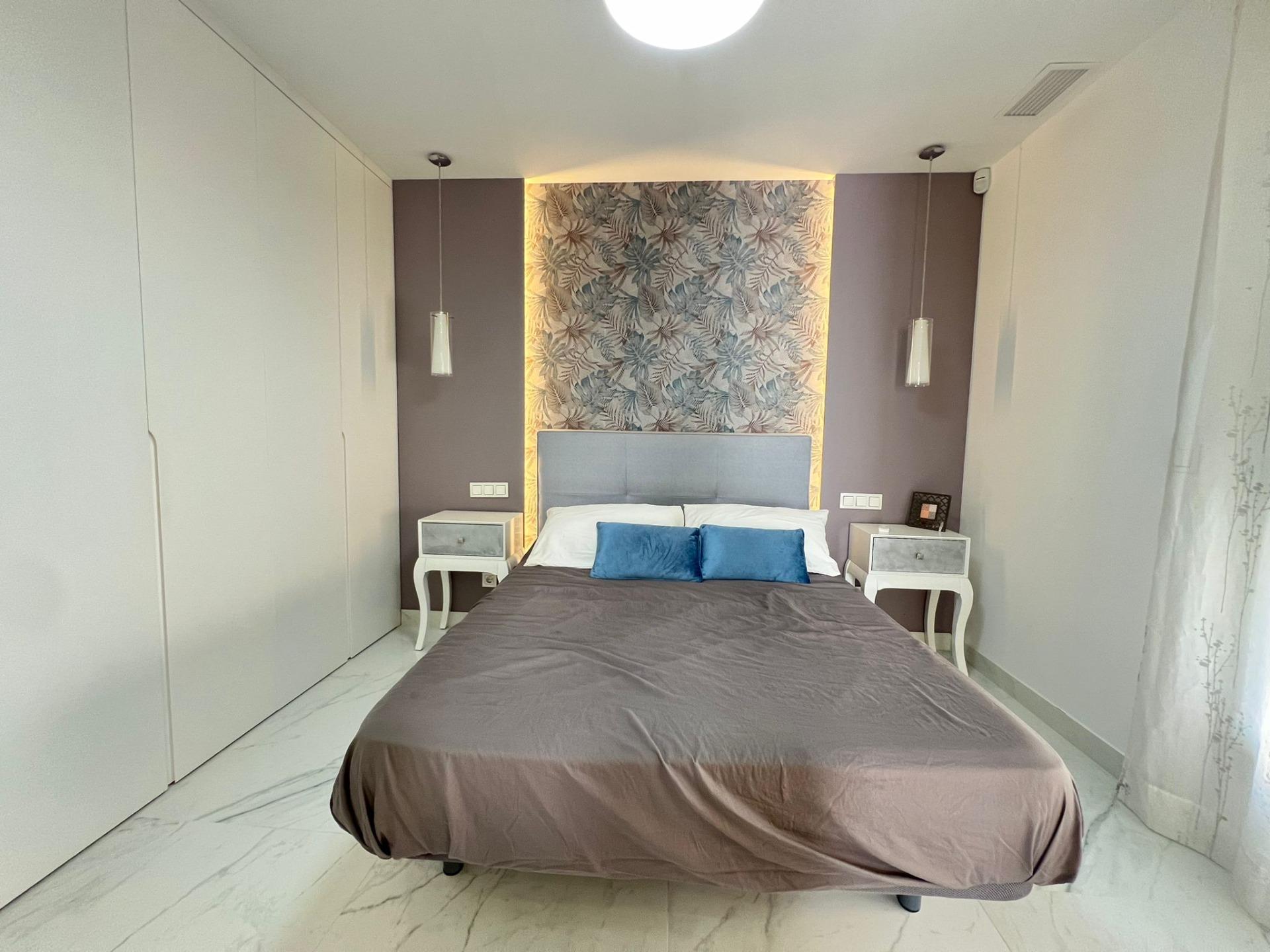 Villa de 5 Dormitorios en Los Europeos, Torrevieja - Image 20