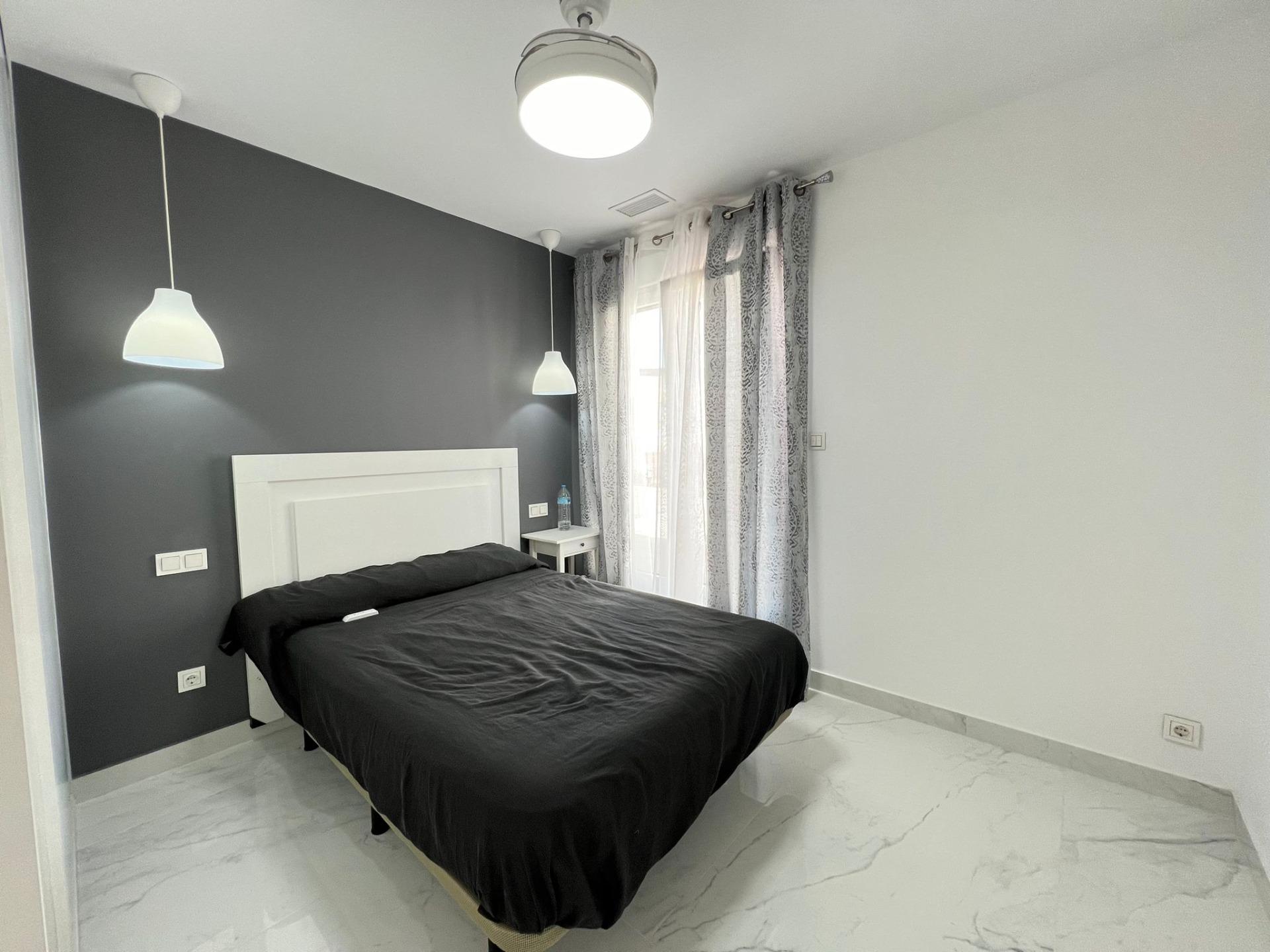 Villa de 5 Dormitorios en Los Europeos, Torrevieja - Image 24